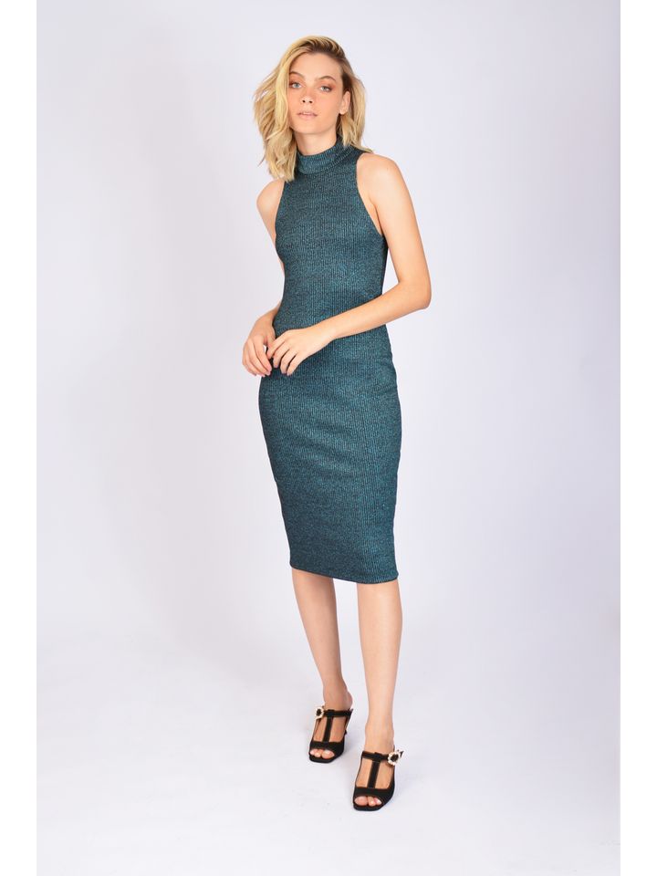 vestido canelado azul claro